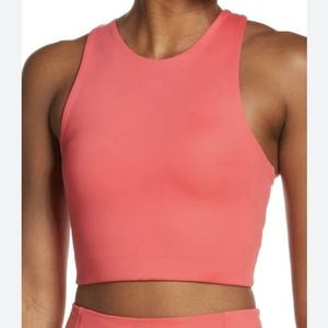Girlfriend Collective Dylan Bra/Crop top in Geranium